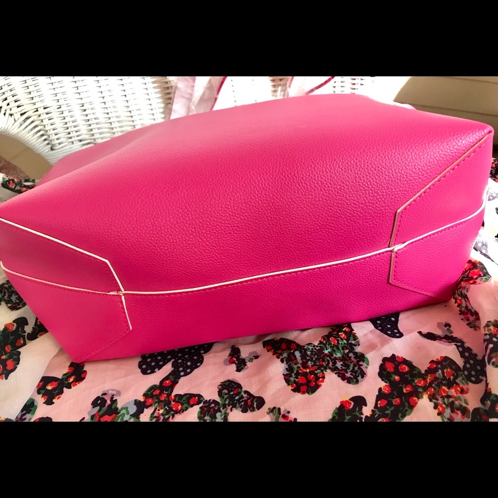 Gorgeous bright pink tote Estée Lauder. - Picture 6 of 7